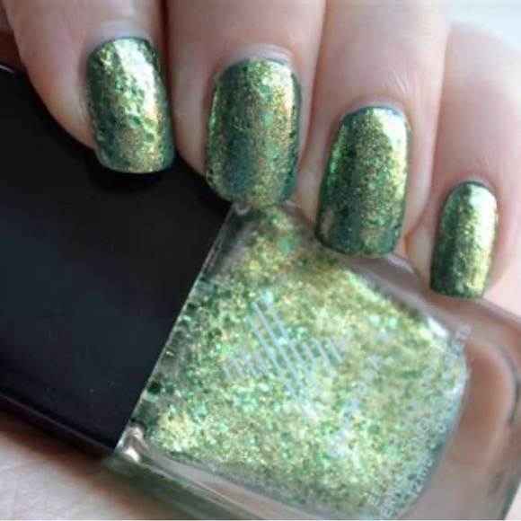 New Formula X 2 Nail Color Set: Center of My Universe & Drawn to You - Picture 8 of 9